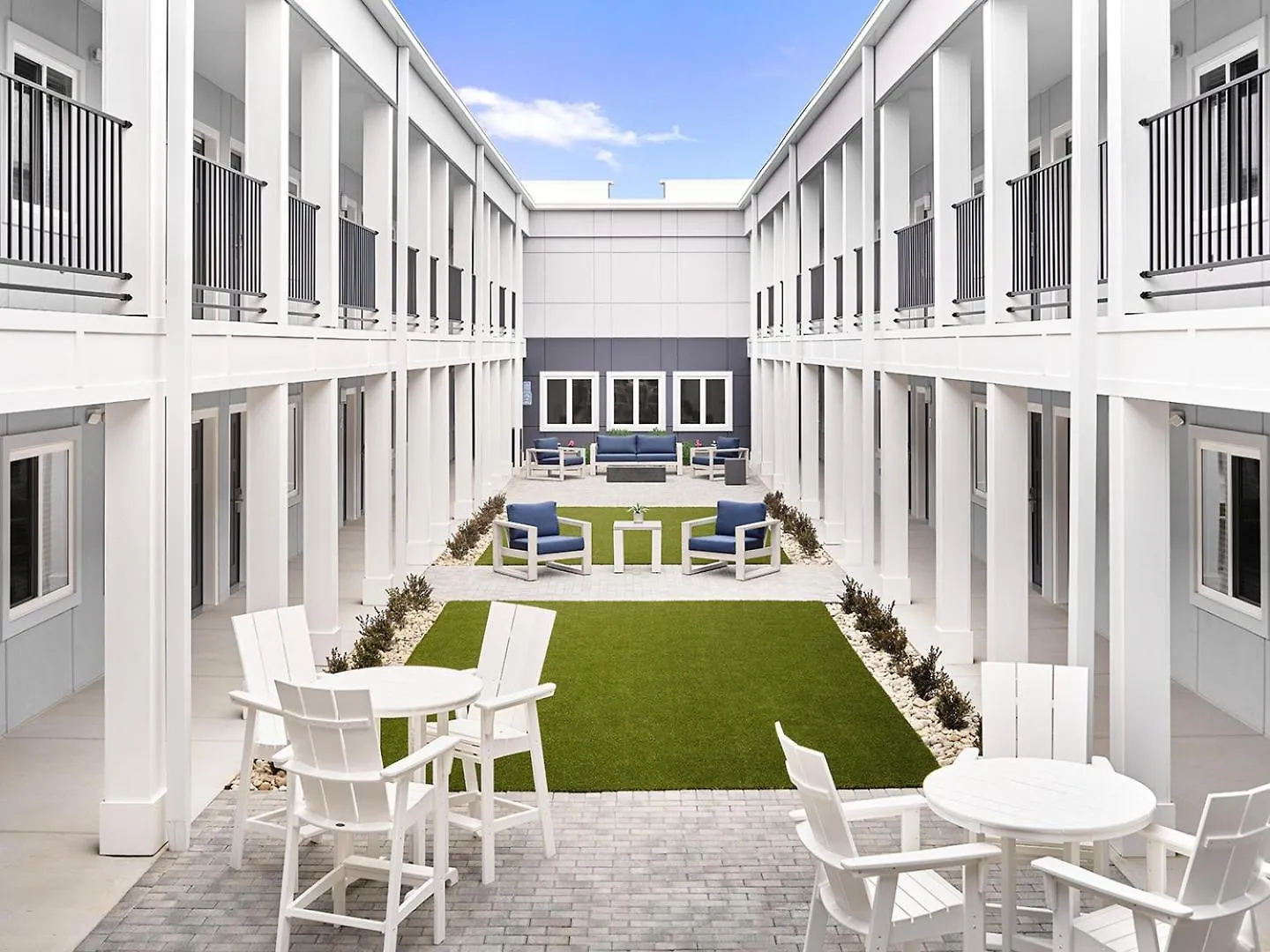 Hotel Stayapt Suites Charlotte North Huntersville