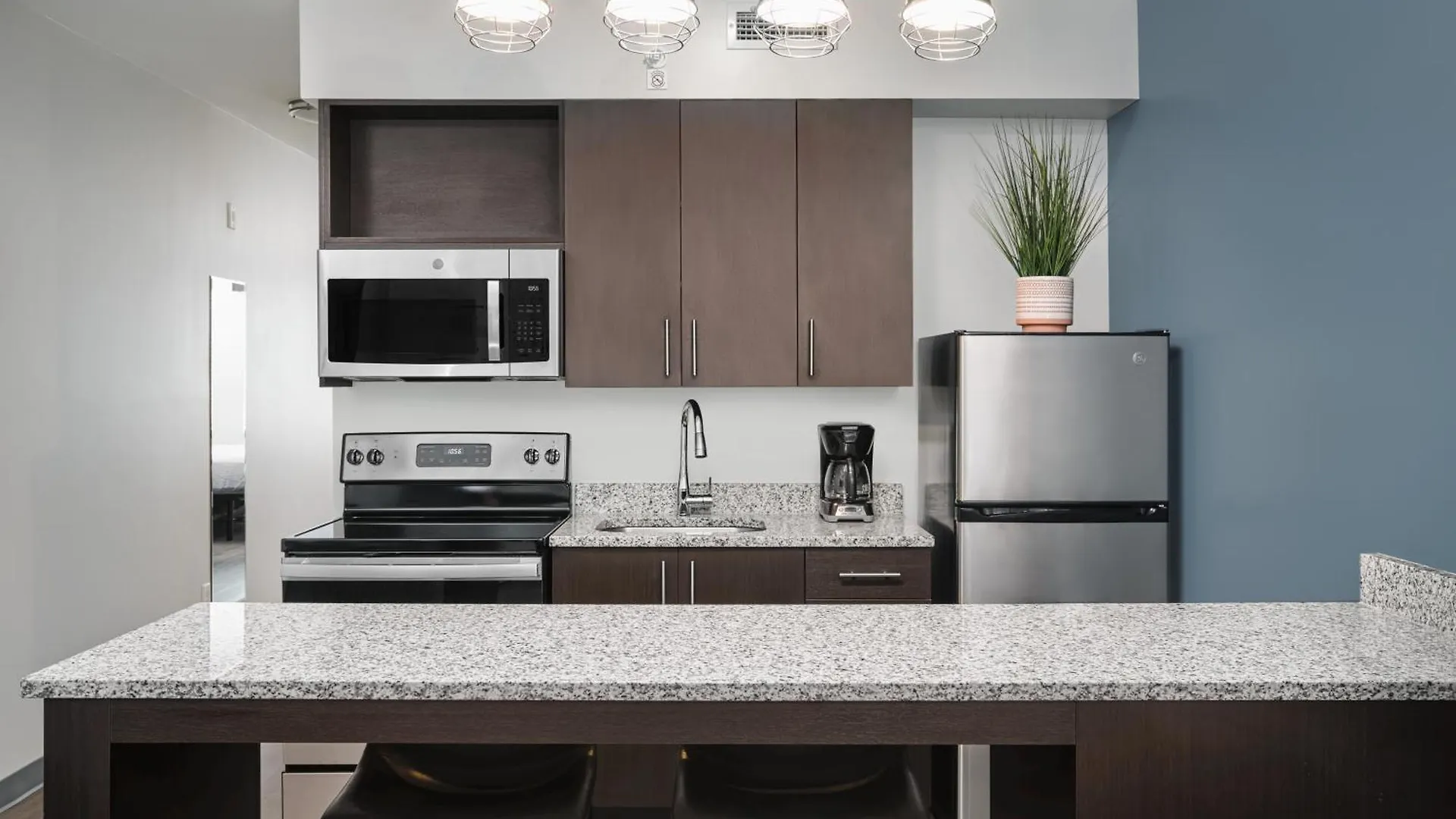 Stayapt Suites Charlotte North Huntersville
