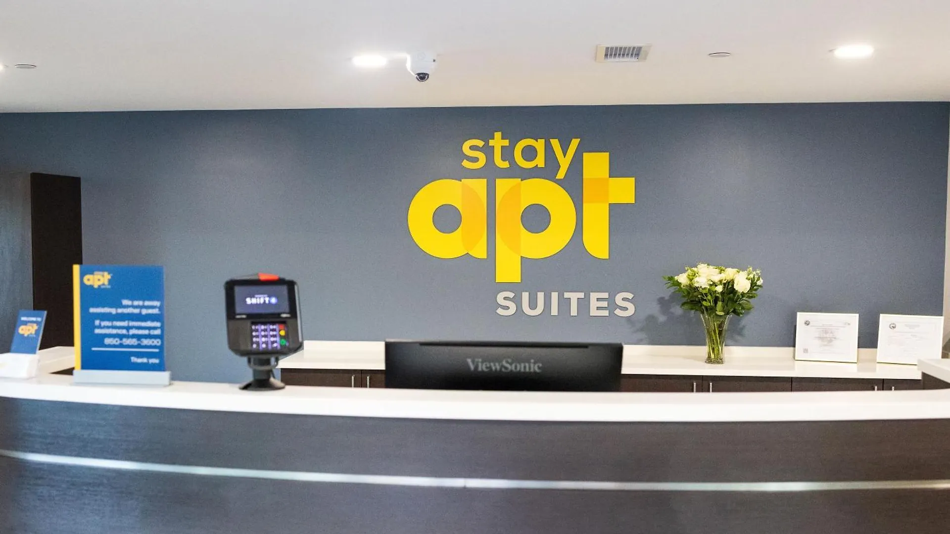 Stayapt Suites Charlotte North Huntersville