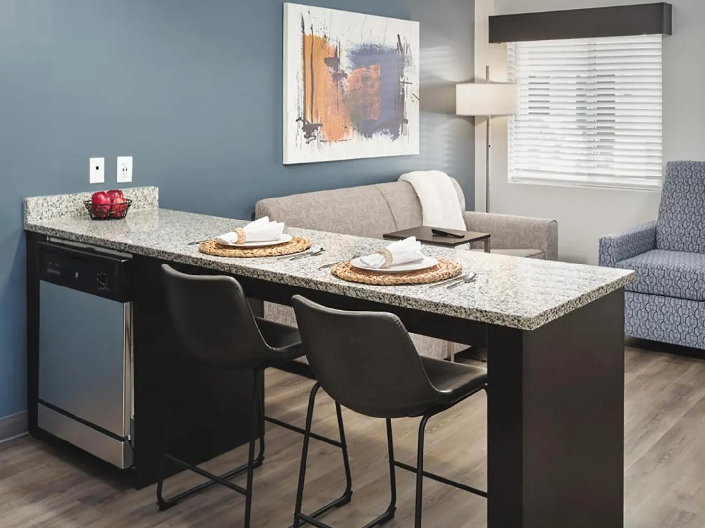Stayapt Suites Charlotte North Huntersville